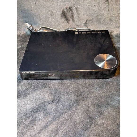 Samsung Blue Ray player with wi fi - Picture 1 of 5